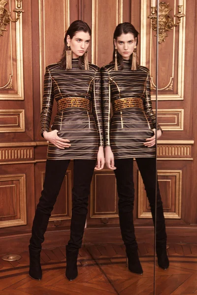 Look 11